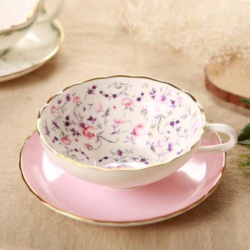 European Style Bone China Coffee Cup High Grade Afternoon Tea Cups Creative Ceramic Tea Set Coffee Cup Coffee Mug 160ml
European Style Bone China Coffee Cup High Grade Afternoon Tea Cups Creative Ceramic Tea Set Coffee Cup Coffee Mug 160ml