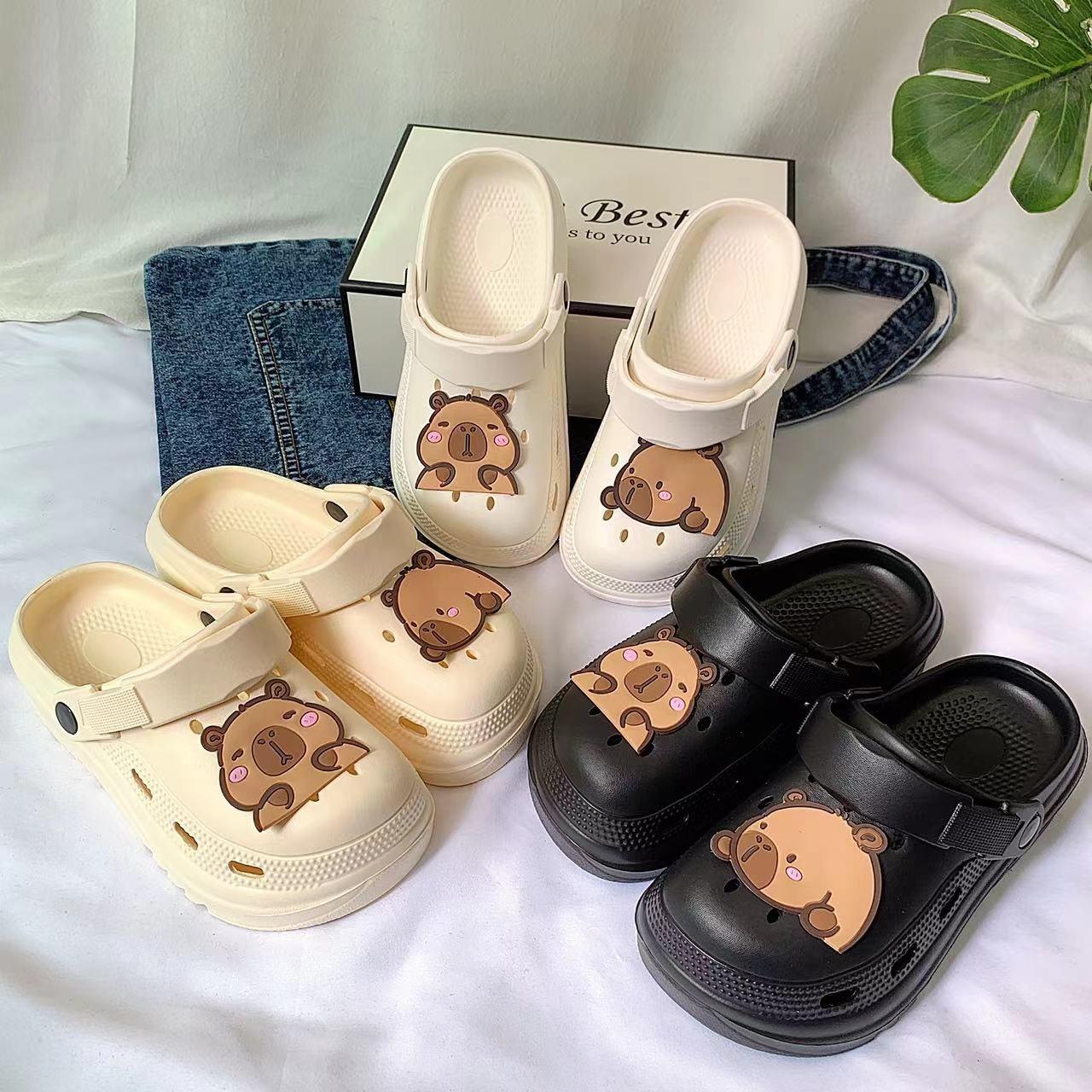 New cloud and EVA hole shoes female kapibara bear girl student wind thick-soled summer sandals 40-41
New cloud and EVA hole shoes female kapibara bear girl student wind thick-soled summer sandals 40-41