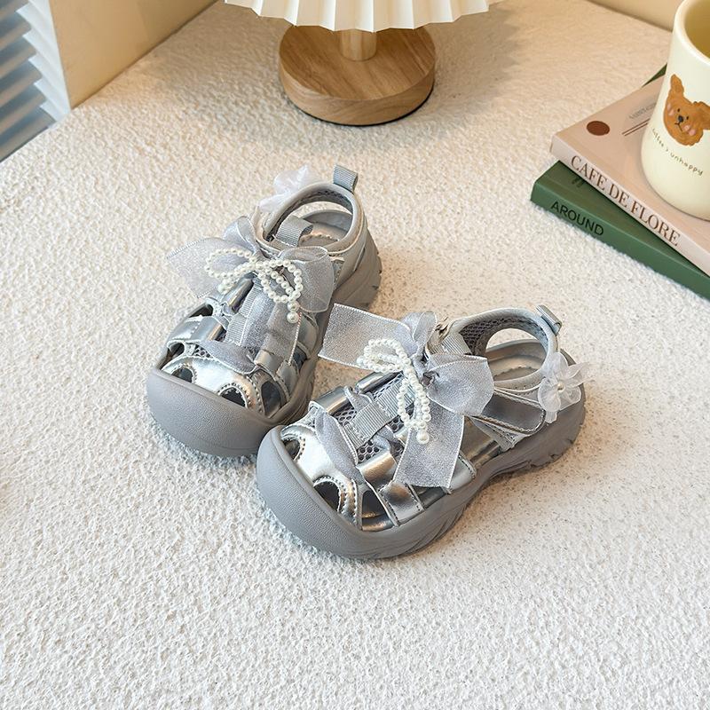 Highly Attractive Girls Bowknot Sandals New Summer Children s Shoes Soft Sole Princess Shoes for Girls 30 срібний
Highly Attractive Girls Bowknot Sandals New Summer Children s Shoes Soft Sole Princess Shoes for Girls 30 срібний