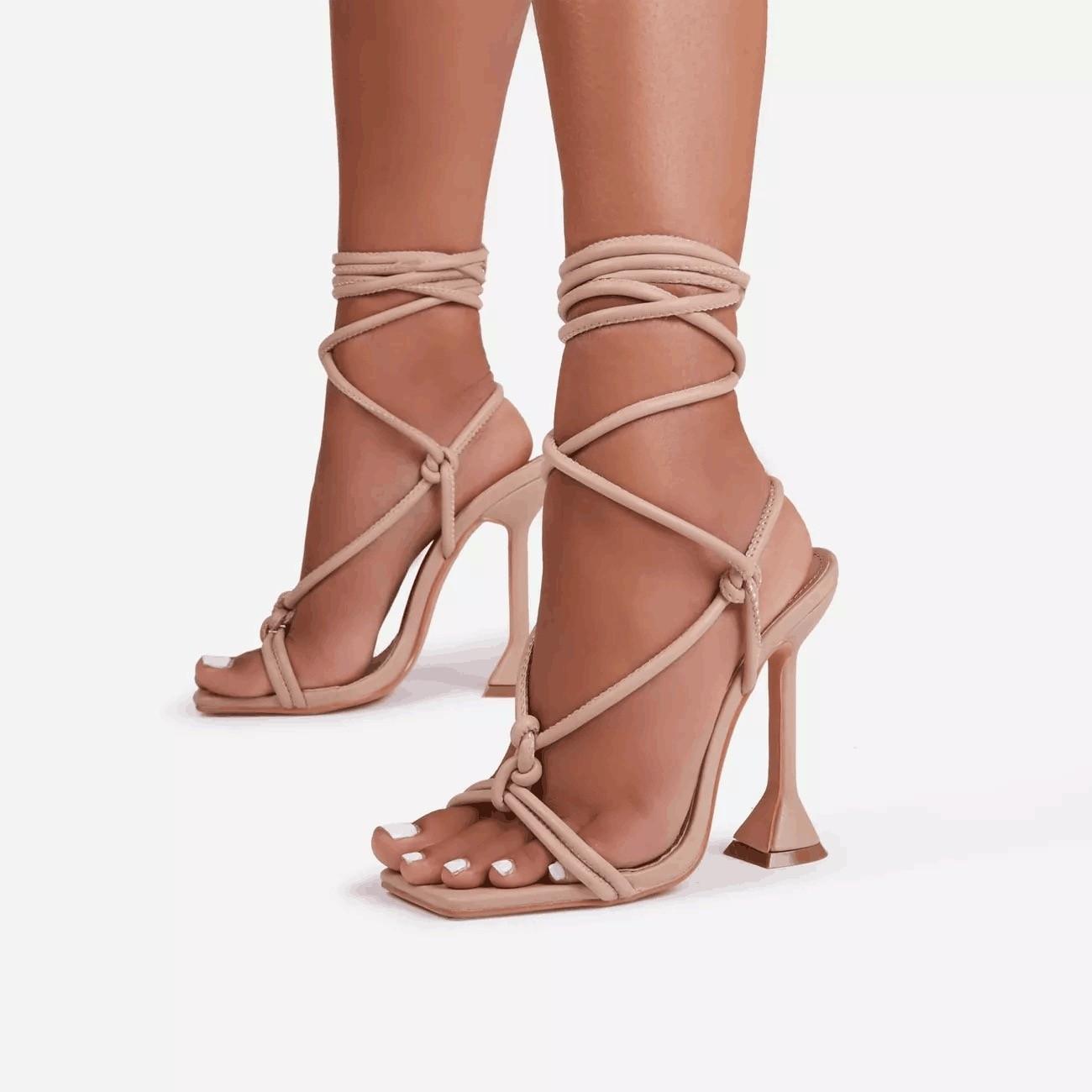 Canglan foreign trade women s shoes 2025 summer new Roman style herringbone toe ring strap high heel sandals women 36 бежевый
Canglan foreign trade women s shoes 2025 summer new Roman style herringbone toe ring strap high heel sandals women 36 бежевый