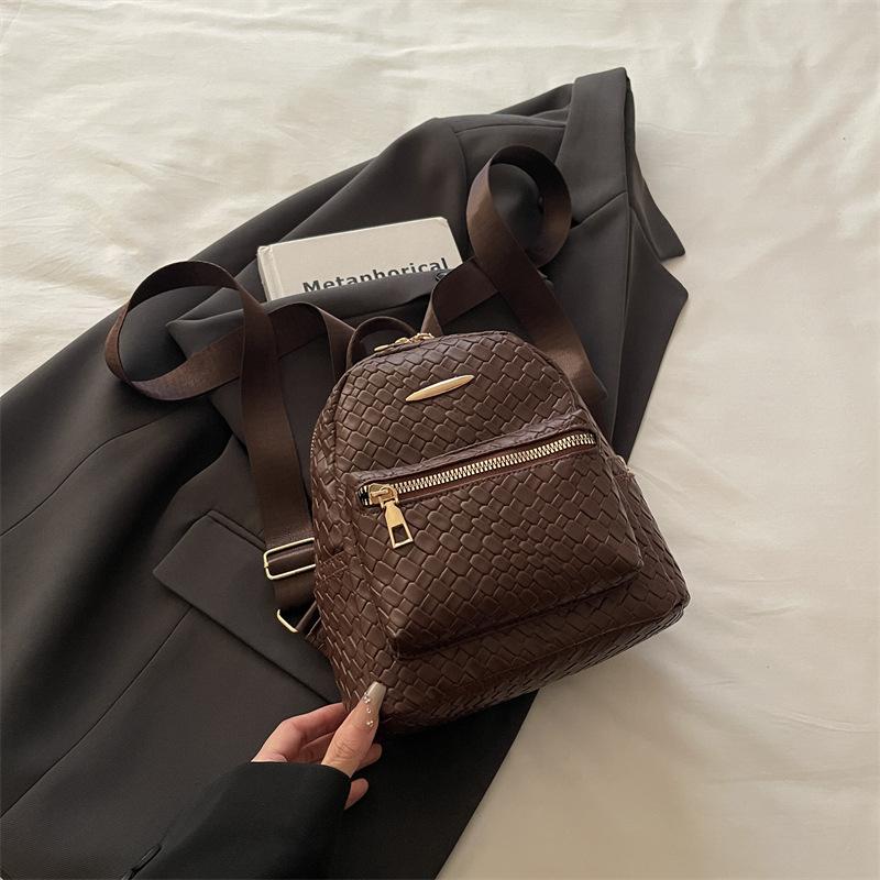 Женский модный рюкзак из ПУ, новый, ретро, большой вместимости, повседневный плетеный женский рюкзак, женская сумка
Женский модный рюкзак из ПУ, новый, ретро, большой вместимости, повседневный плетеный женский рюкзак, женская сумка