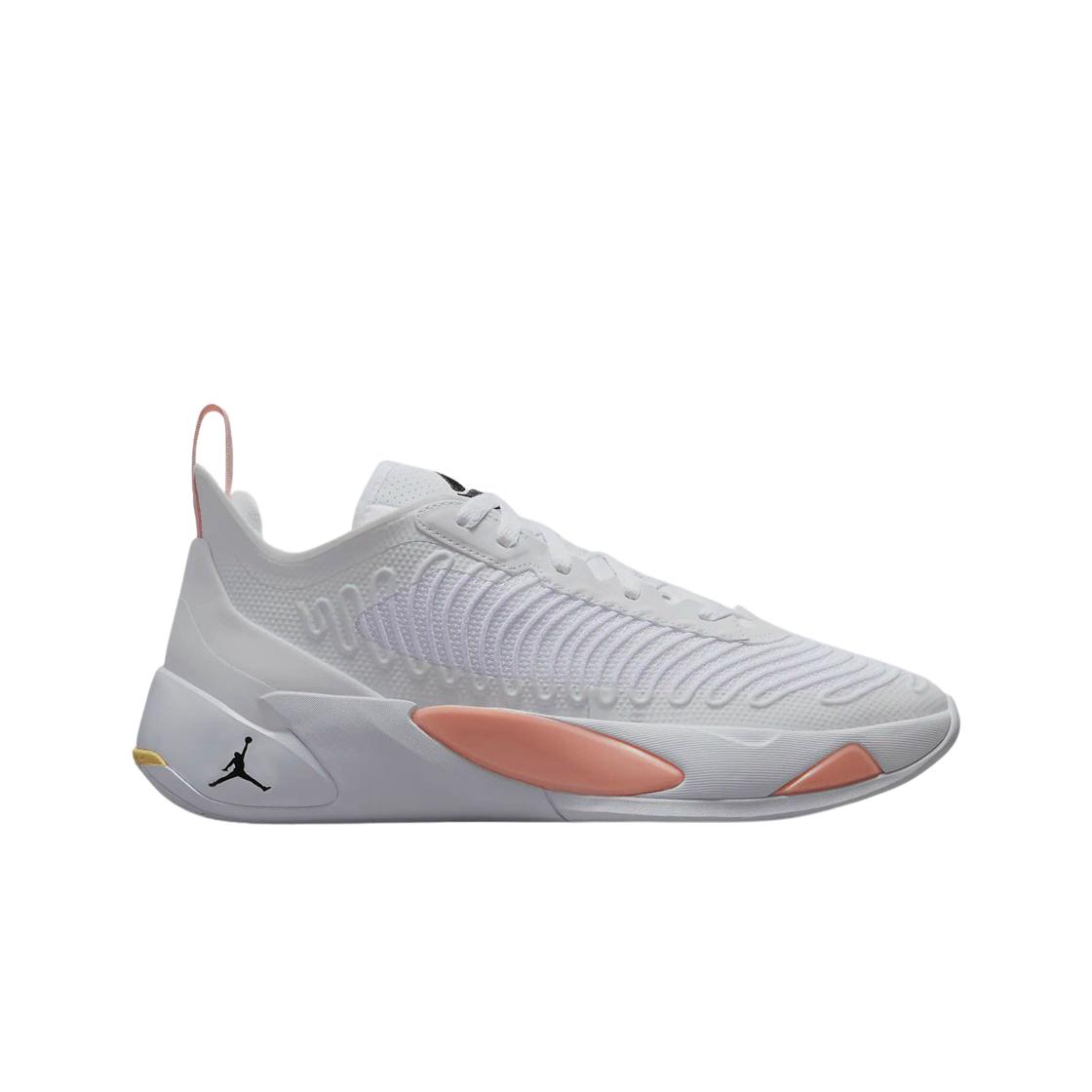 Мужские кроссовки Jordan Luka 1 PF White Bleached Coral DN1771-106
Мужские кроссовки Jordan Luka 1 PF White Bleached Coral DN1771-106