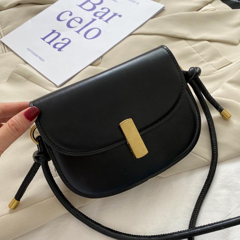 Ретро сумки через плечо женские сумки 2024 мода новые трендовые Tide Net красные трендовые сумки-седла сумка через плечо чёрный
Ретро сумки через плечо женские сумки 2024 мода новые трендовые Tide Net красные трендовые сумки-седла сумка через плечо чёрный