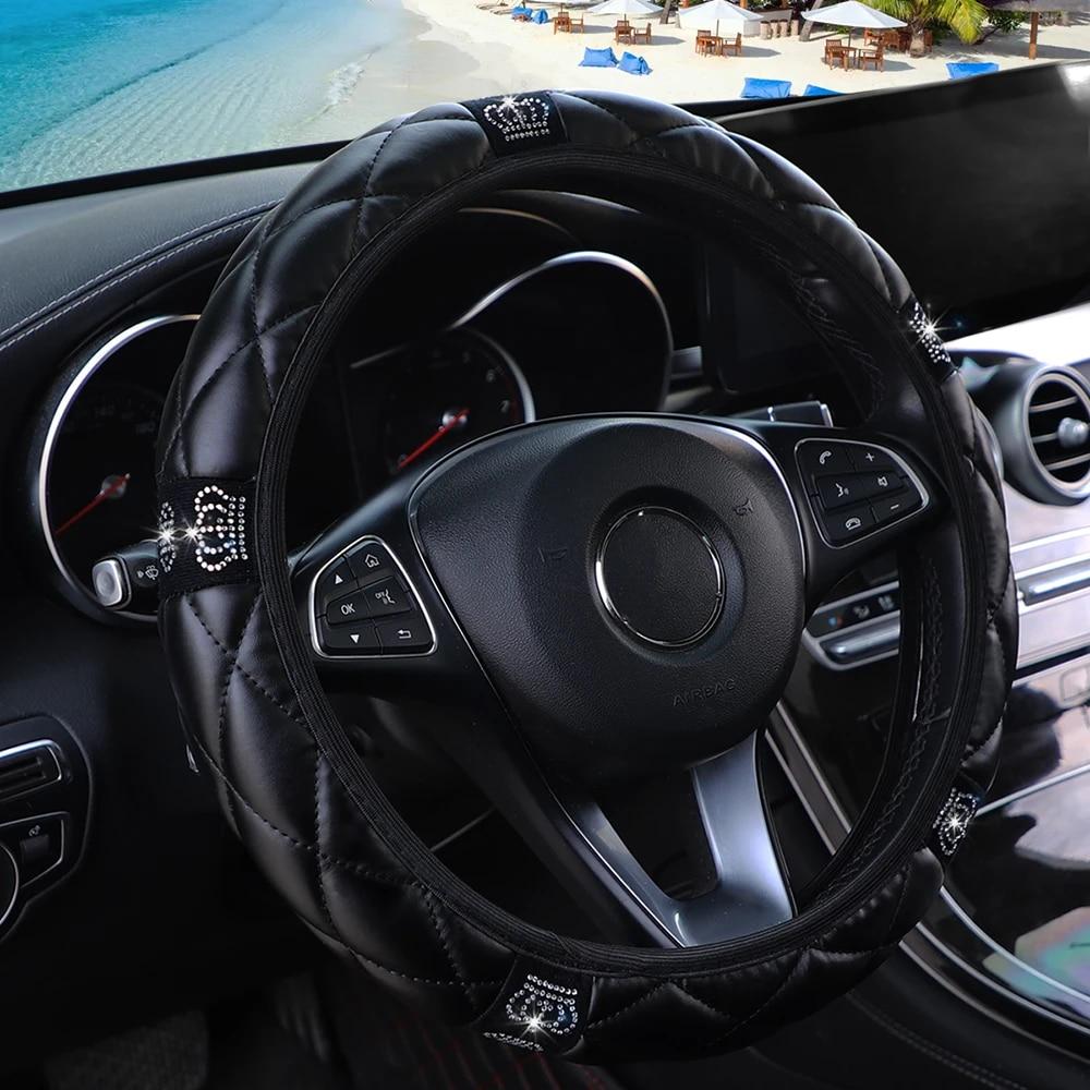 Comfortable Soft Artificial Diamond Leather Crown Car without Inner Ring Steering Wheel Cover Jewelry Suitable for 14.5-15inch чорний
Comfortable Soft Artificial Diamond Leather Crown Car without Inner Ring Steering Wheel Cover Jewelry Suitable for 14.5-15inch чорний