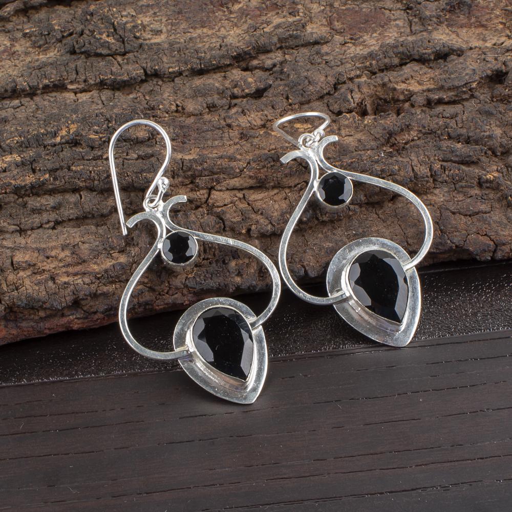 Black Onyx Gemstone Silver Jewelry, 925 Sterling Silver Earrings, Handmade Designer Onyx Earrings Gift For Catholics 2.2 inches чорний
Black Onyx Gemstone Silver Jewelry, 925 Sterling Silver Earrings, Handmade Designer Onyx Earrings Gift For Catholics 2.2 inches чорний