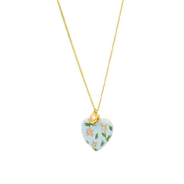 Trendy Heart Shaped Locket Necklace for Women Stainless Steel Bohemian Jewelry Oil Drip Portable Chain for Layering
Trendy Heart Shaped Locket Necklace for Women Stainless Steel Bohemian Jewelry Oil Drip Portable Chain for Layering