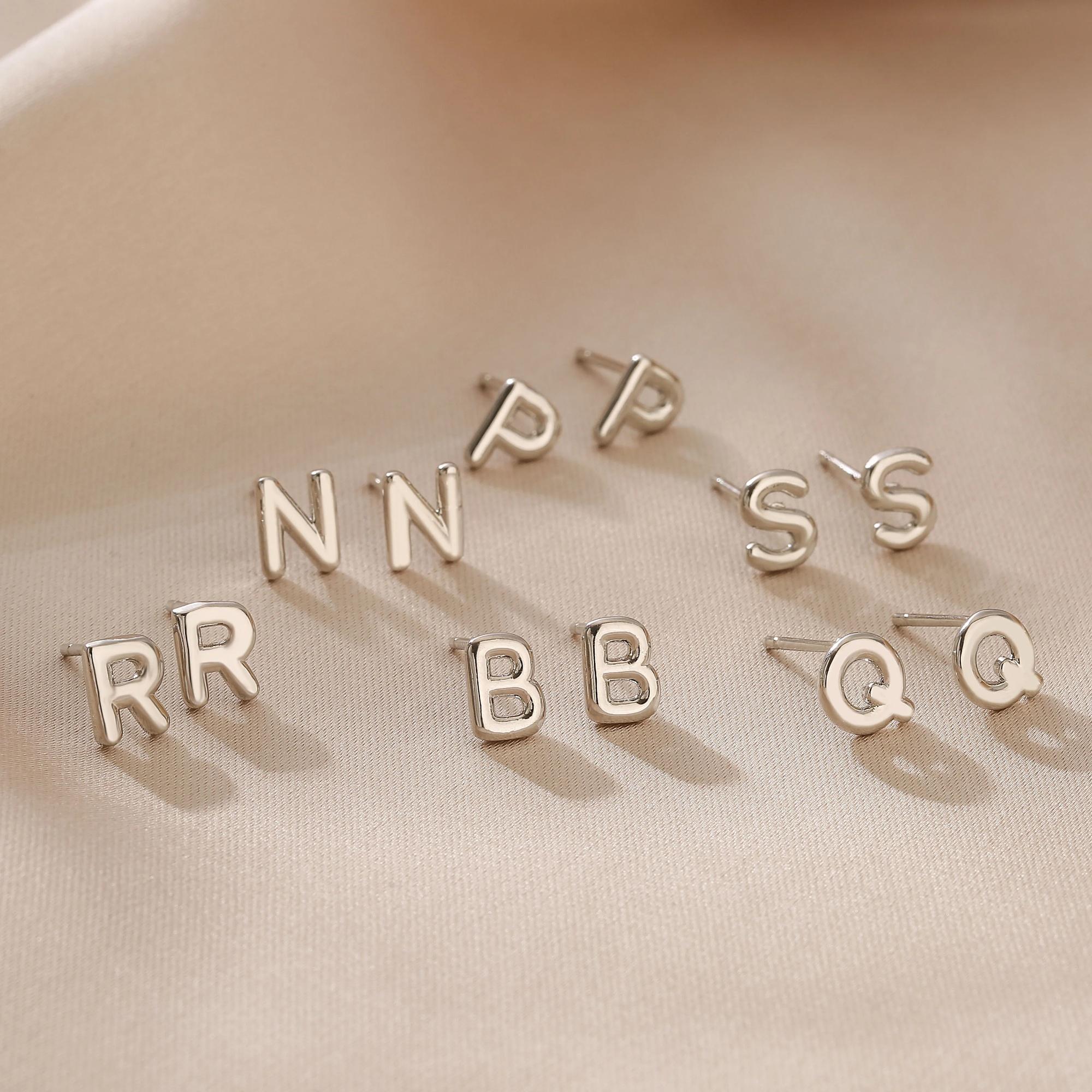 HECHENG,Initial Letter Earring For Women Men A-Z 26 Letters Stud Earrings,Brass 18K Plated ear stud Zircon A
HECHENG,Initial Letter Earring For Women Men A-Z 26 Letters Stud Earrings,Brass 18K Plated ear stud Zircon A