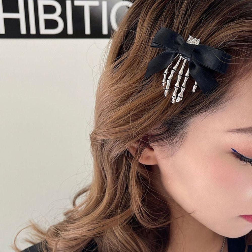 Skeleton Bow Knot Hair Clip Headwear Halloween Hairpin Gothic Ghost Claw Hair Clip Back Head Style D
Skeleton Bow Knot Hair Clip Headwear Halloween Hairpin Gothic Ghost Claw Hair Clip Back Head Style D