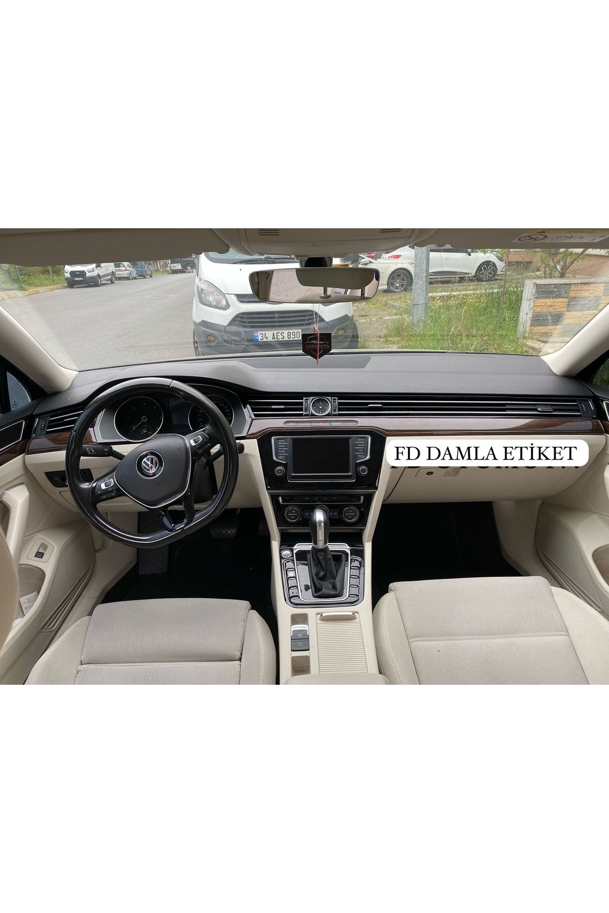 Volkswagen Passat B8 Maun Kaplama Konsol Piano Black , Trimler Koyu Meşe Özel Desen Özel Dizayn
Volkswagen Passat B8 Maun Kaplama Konsol Piano Black , Trimler Koyu Meşe Özel Desen Özel Dizayn
