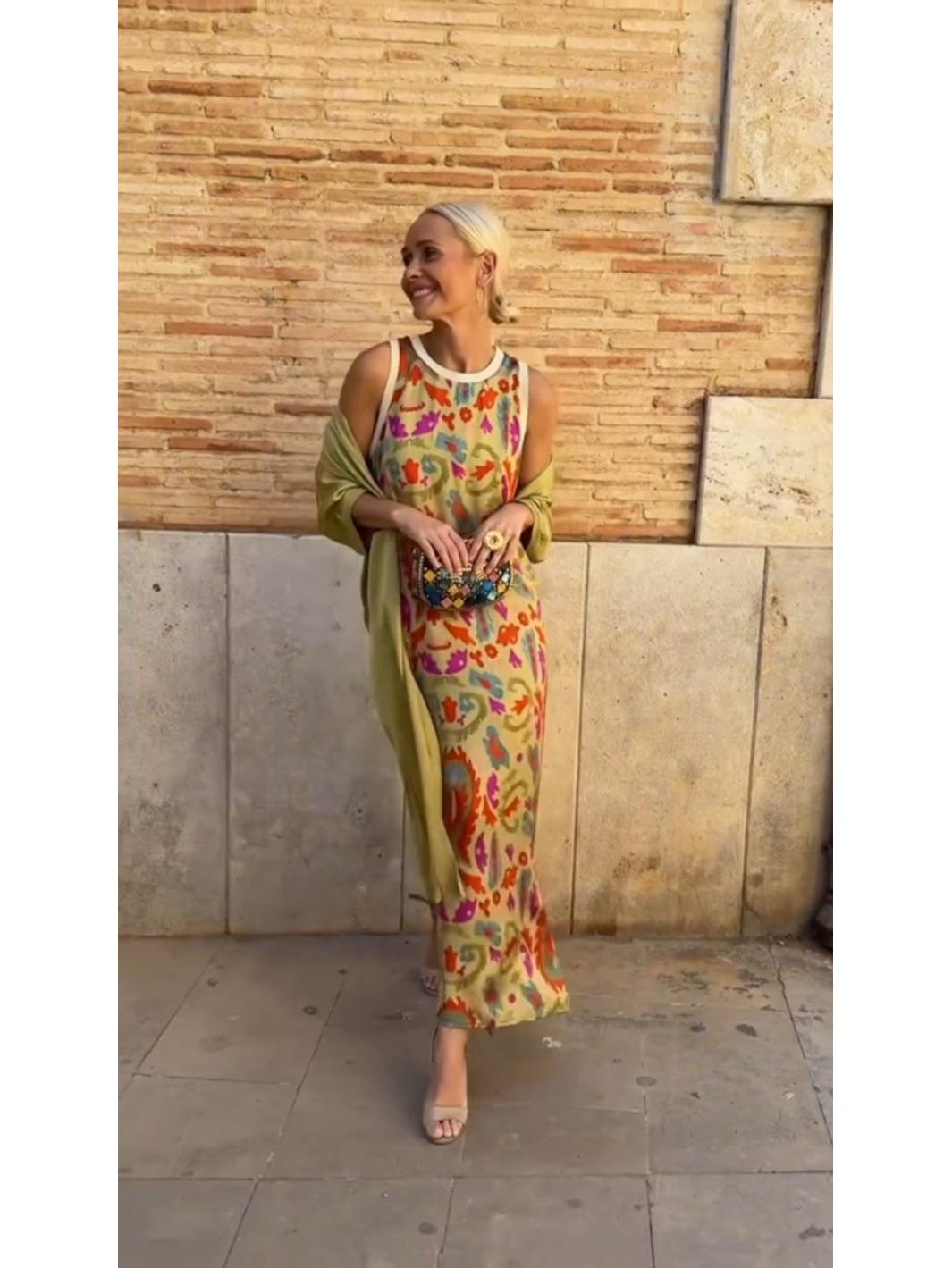 2025 European Style Elegant Printed Round Neck Socialite Two-piece Cape Long Dress Set M
2025 European Style Elegant Printed Round Neck Socialite Two-piece Cape Long Dress Set M