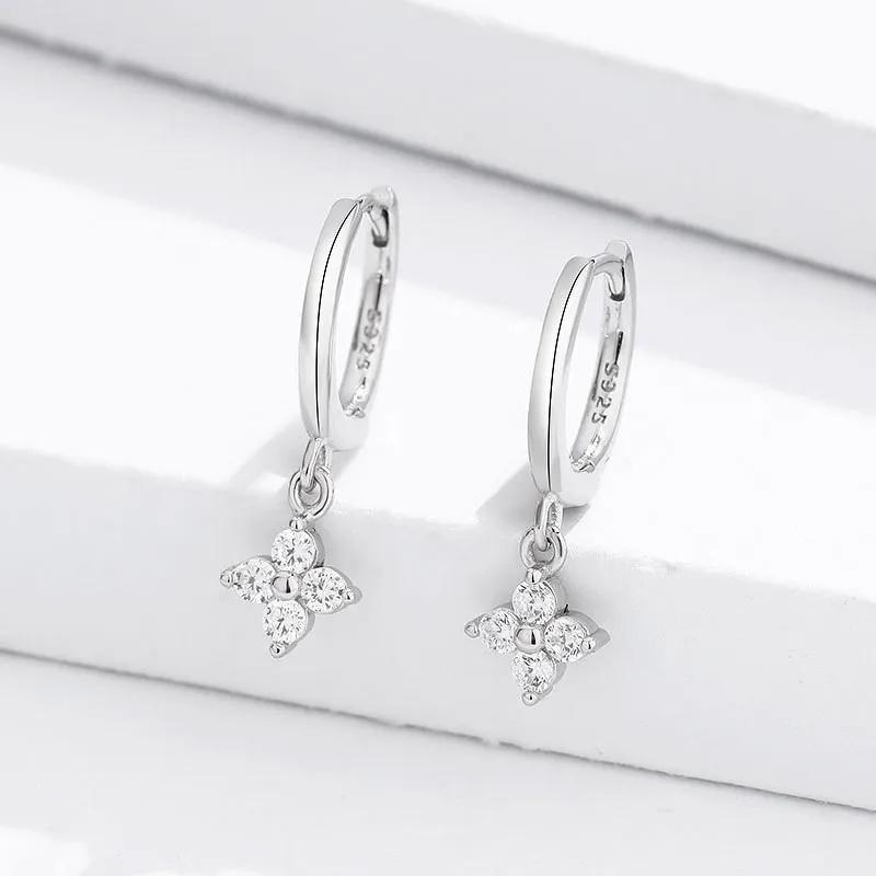 925 Silver Needle Zircon Four Leaf Hoop Earrings for Women Girls Fashion Huggies Party Wedding Jewelry Gift eh190 серебряный
925 Silver Needle Zircon Four Leaf Hoop Earrings for Women Girls Fashion Huggies Party Wedding Jewelry Gift eh190 серебряный