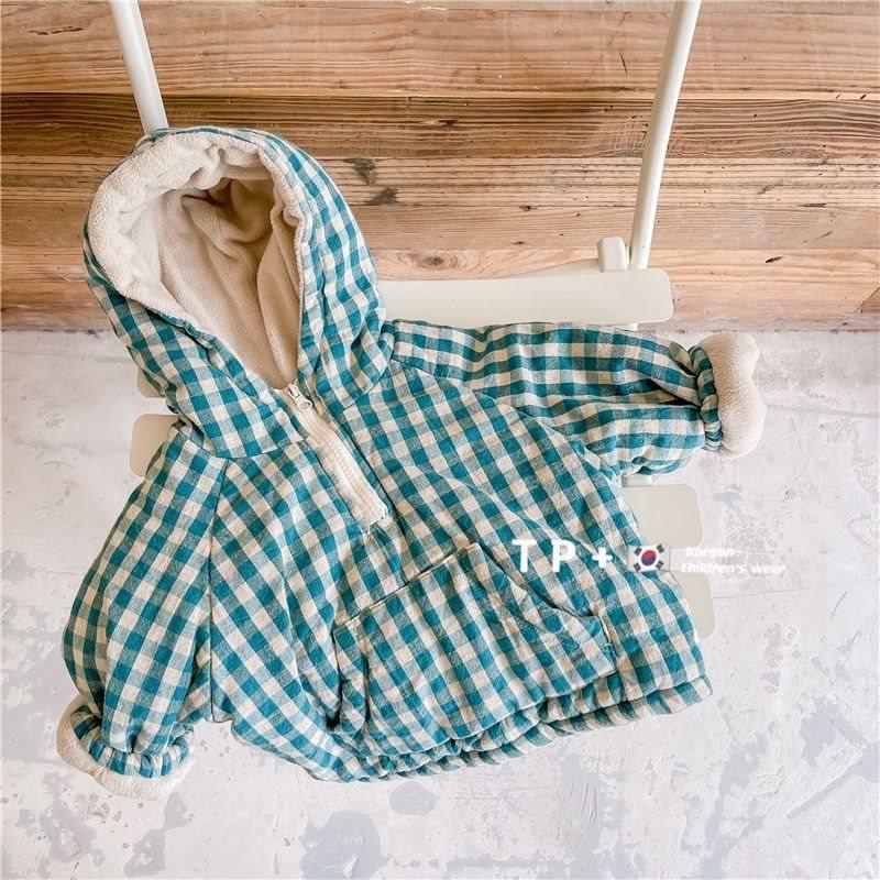 Korean Style Plaid Boys and Girls Fleece-Lined Winter Coats - Fashionable, Thickened Cotton-Padded Baby Tops 110 cm
Korean Style Plaid Boys and Girls Fleece-Lined Winter Coats - Fashionable, Thickened Cotton-Padded Baby Tops 110 cm