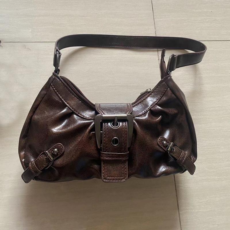 Retro Maillard-Style Pleated Shoulder Bag - Hot Girl Wasteland Fashion
Retro Maillard-Style Pleated Shoulder Bag - Hot Girl Wasteland Fashion