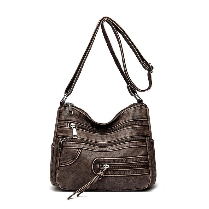 Single Shoulder Bag with Large Capacity, Suitable for Middle-aged Ladies, with A Crossbody Design кавовий/чорний
Single Shoulder Bag with Large Capacity, Suitable for Middle-aged Ladies, with A Crossbody Design кавовий/чорний