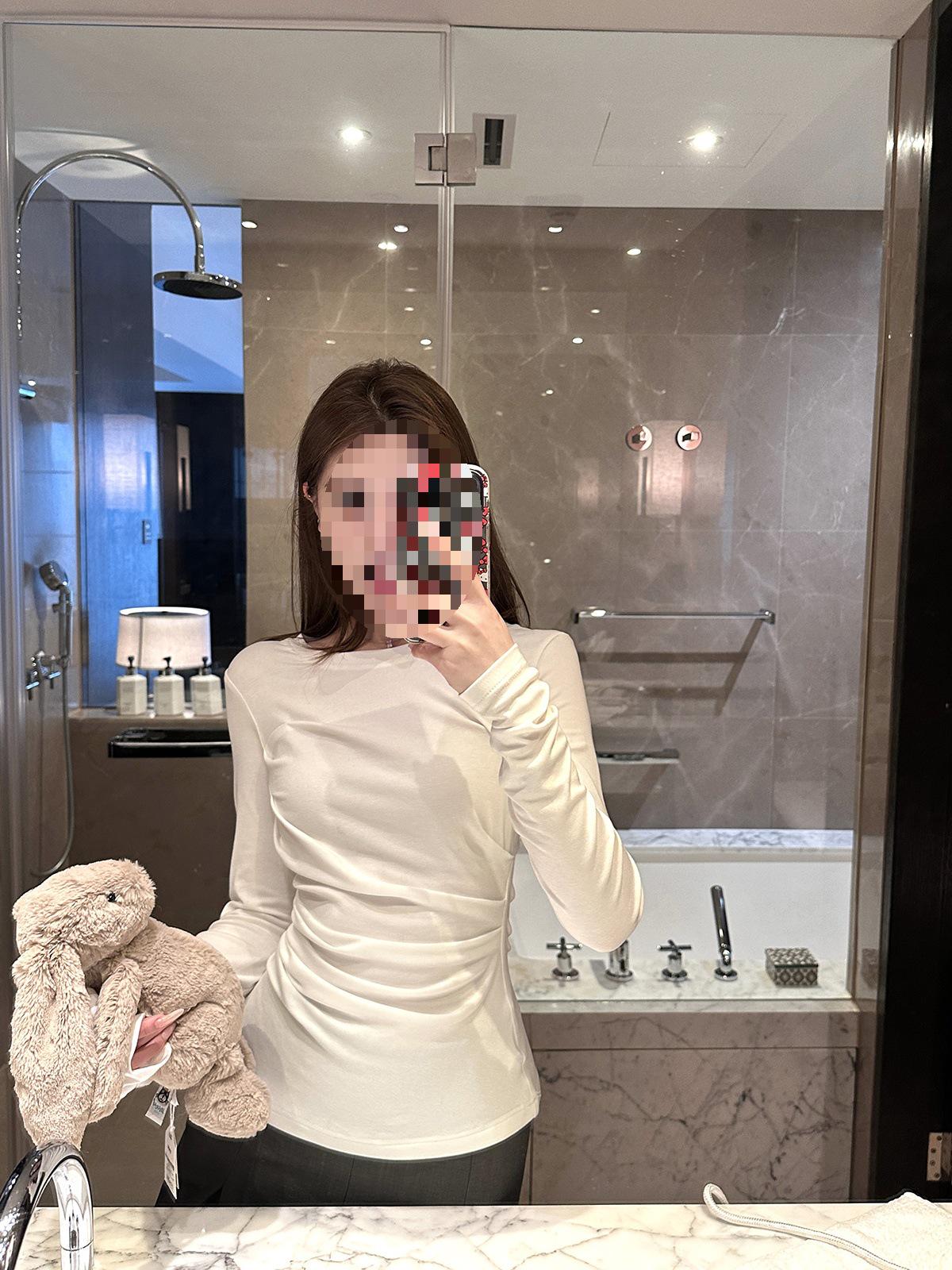 Butterfly Treasure Slimming Pleated Long Sleeve Top - Versatile Autumn/Winter Wear in Two Colors M
Butterfly Treasure Slimming Pleated Long Sleeve Top - Versatile Autumn/Winter Wear in Two Colors M