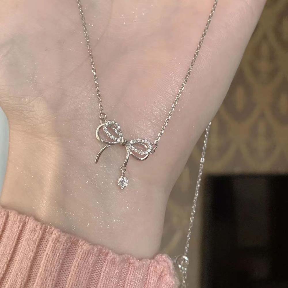 Clavicle Chain Bow Necklace Pendant Jewelry Accessories Simple Pendant Chain Birthday серебряный
Clavicle Chain Bow Necklace Pendant Jewelry Accessories Simple Pendant Chain Birthday серебряный