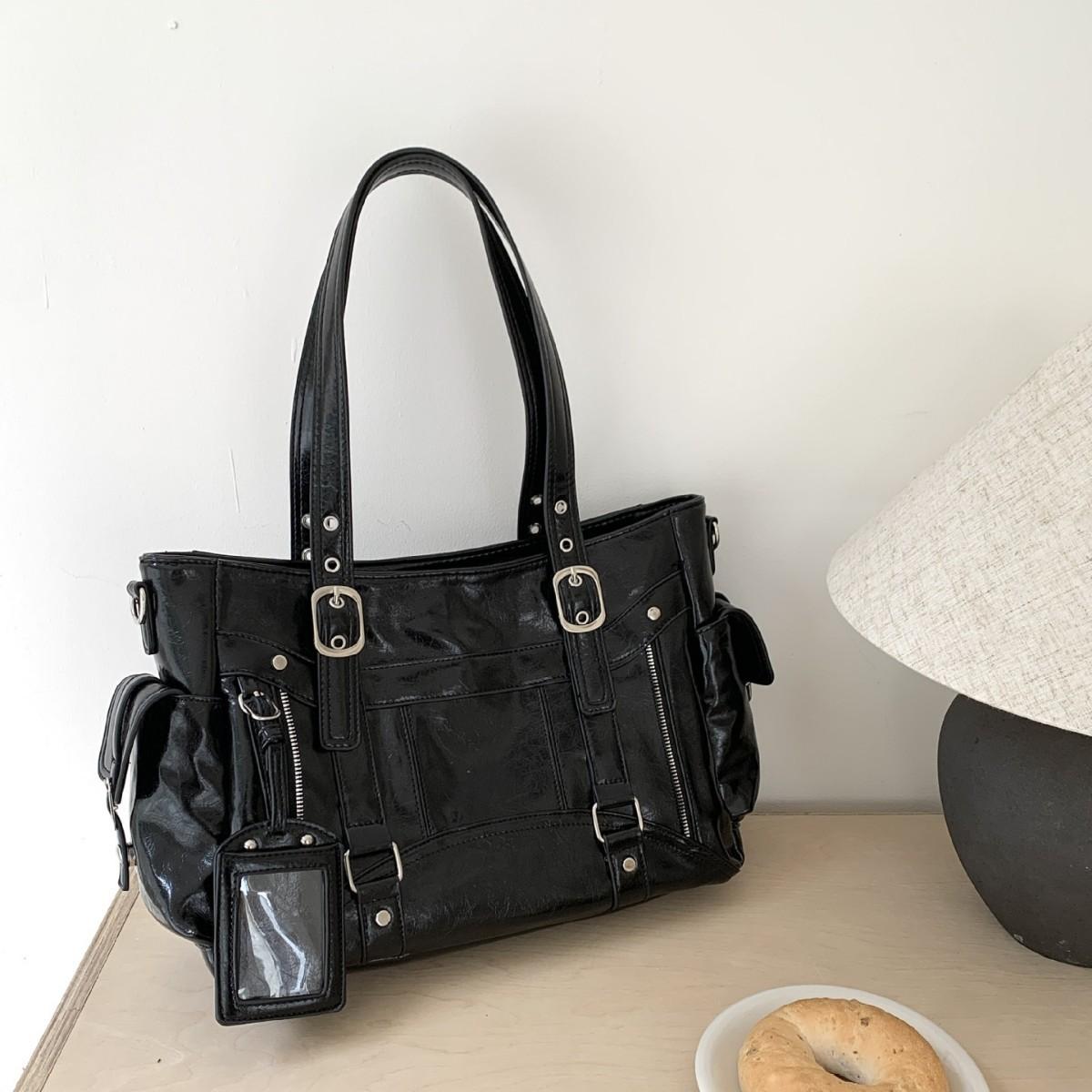 Y2K Sweet Cool Hot Girl Underarm Bag Ladies PU Leather Square Large Capacity Tote Bag Women Harajuku Crossbody Bag Handbags чёрный
Y2K Sweet Cool Hot Girl Underarm Bag Ladies PU Leather Square Large Capacity Tote Bag Women Harajuku Crossbody Bag Handbags чёрный