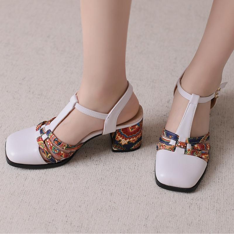 Модные летние босоножки для женщин, милые туфли на высоком каблуке, большой размер 45, Т-образные ремешки, красные, белые, черные, на каблуке, для танцев, свадеб, для женщин 39 белый
Модные летние босоножки для женщин, милые туфли на высоком каблуке, большой размер 45, Т-образные ремешки, красные, белые, черные, на каблуке, для танцев, свадеб, для женщин 39 белый