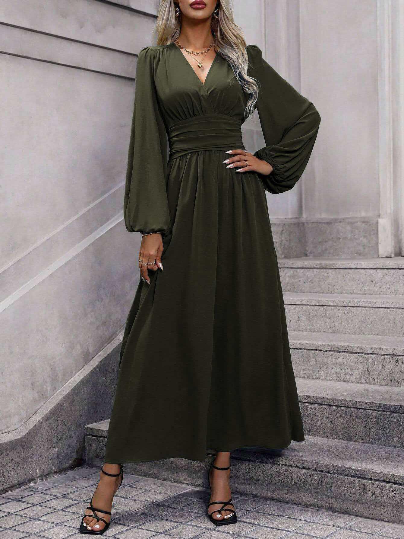 2026 Autumn/Winter Women s Fashionable European/American Long Sleeve Split Shirred Lantern Dress L
2026 Autumn/Winter Women s Fashionable European/American Long Sleeve Split Shirred Lantern Dress L