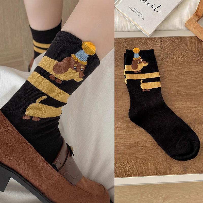 8pcs Cartoon Sausage Dog Print Middle Tube Socks Funny Dachshund Pattern Cotton Socks Autumn Winter Warm Cute Couple Sock Gift One Size
8pcs Cartoon Sausage Dog Print Middle Tube Socks Funny Dachshund Pattern Cotton Socks Autumn Winter Warm Cute Couple Sock Gift One Size