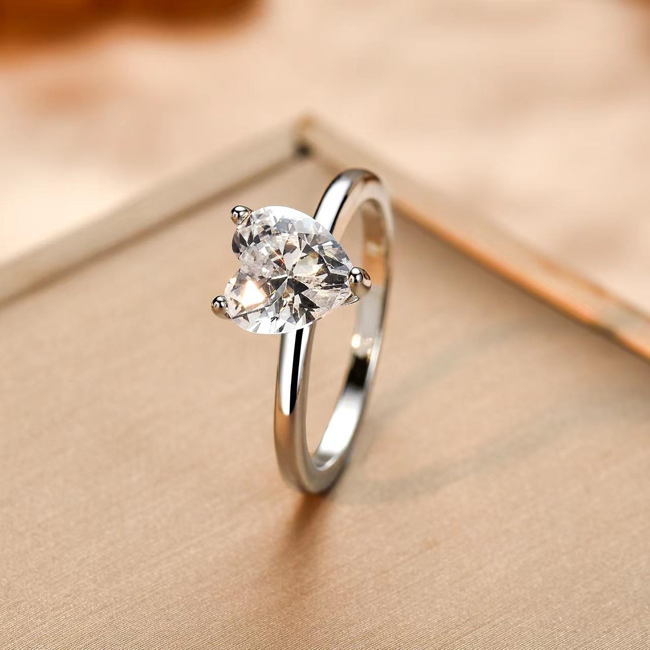 New Light Luxury Heart Zircon Ring For Women Personalized Temperament Fashionable Finger Ring no. 9 срібний
New Light Luxury Heart Zircon Ring For Women Personalized Temperament Fashionable Finger Ring no. 9 срібний