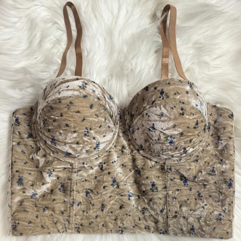Winter sexy suspender bra with high-end sense inside niche pure desire short underwear with chest pad fish bone bra 34
Winter sexy suspender bra with high-end sense inside niche pure desire short underwear with chest pad fish bone bra 34