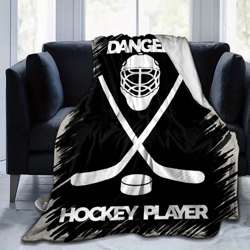 1pc Hockey Player Printing Lightweight Flannel Blanket, Comfortable and Warm Blanket, for Camping Sofa Bed and Couch Office, Gift 100x150cm
1pc Hockey Player Printing Lightweight Flannel Blanket, Comfortable and Warm Blanket, for Camping Sofa Bed and Couch Office, Gift 100x150cm