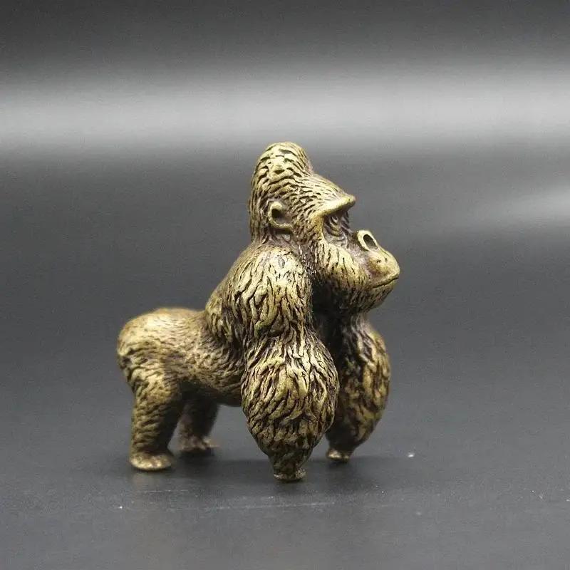 Exquisite Solid Copper Gorillas Small Ornament Copper Art Copper Pet Copper Handle Antique Micro Carving Antique Old Bronze Ware A
Exquisite Solid Copper Gorillas Small Ornament Copper Art Copper Pet Copper Handle Antique Micro Carving Antique Old Bronze Ware A