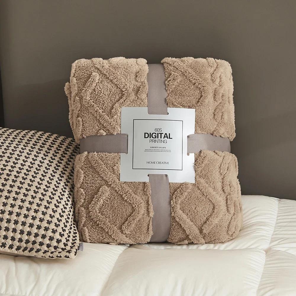 Fluffy Coral Velvet Blanket Flannel Plush Comfortable Thickened and Warm Soft Sofa Throw Blanket for Air-Conditioned Room Luxury 70x100cm кавовий
Fluffy Coral Velvet Blanket Flannel Plush Comfortable Thickened and Warm Soft Sofa Throw Blanket for Air-Conditioned Room Luxury 70x100cm кавовий