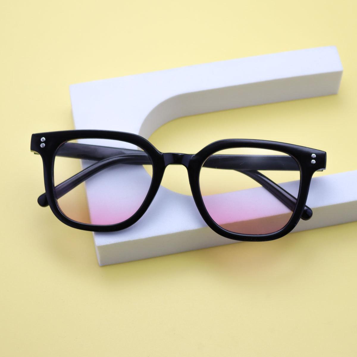 New Oval Sunglasses For Men s Women s Brand Designer Fashion Sun Glasses Women s Outdoor Travel Eyewear UV400 Oculos De Sol As shown in the figu
New Oval Sunglasses For Men s Women s Brand Designer Fashion Sun Glasses Women s Outdoor Travel Eyewear UV400 Oculos De Sol As shown in the figu