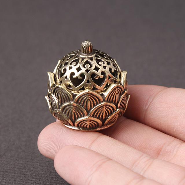 Ретро Медный Маленький Лотос Карманный Ажурный Ароматизатор Палочка Курильница Латунный Подсвечник Для Благовоний С Крышкой Украшение Для Дома Сандаловое Дерево Благовоние
Ретро Медный Маленький Лотос Карманный Ажурный Ароматизатор Палочка Курильница Латунный Подсвечник Для Благовоний С Крышкой Украшение Для Дома Сандаловое Дерево Благовоние