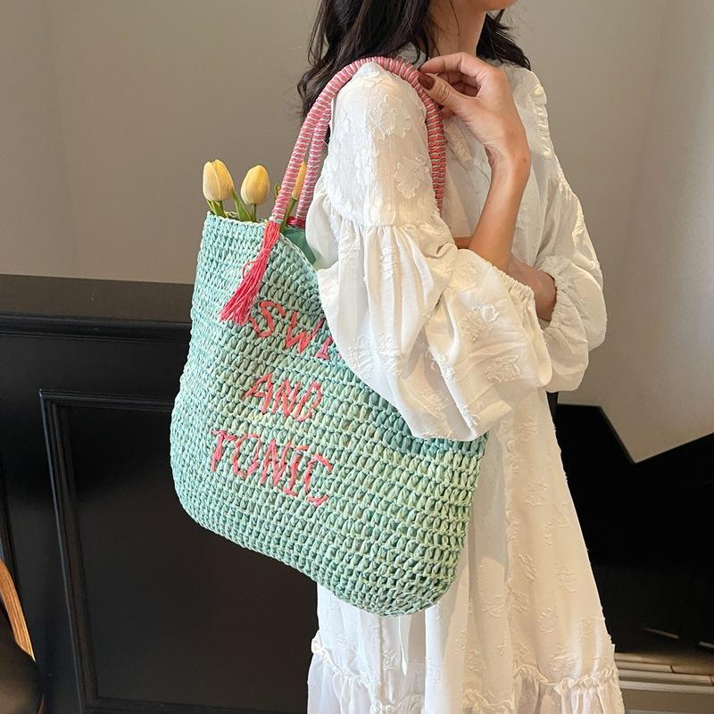 Large capacity woven straw bag women s spring summer new casual shoulder tote bag seaside beach bag синій
Large capacity woven straw bag women s spring summer new casual shoulder tote bag seaside beach bag синій