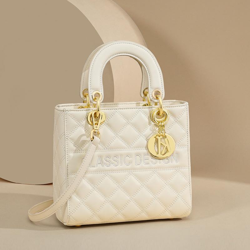 2025 Нова Жіноча Сумка Стиль Принцеси Діани Сумка Кросбоді Висококласна Нішева Натуральна Шкіра Осінньо-Зимова Сумка Сумки White(Public Version)
2025 Нова Жіноча Сумка Стиль Принцеси Діани Сумка Кросбоді Висококласна Нішева Натуральна Шкіра Осінньо-Зимова Сумка Сумки White(Public Version)