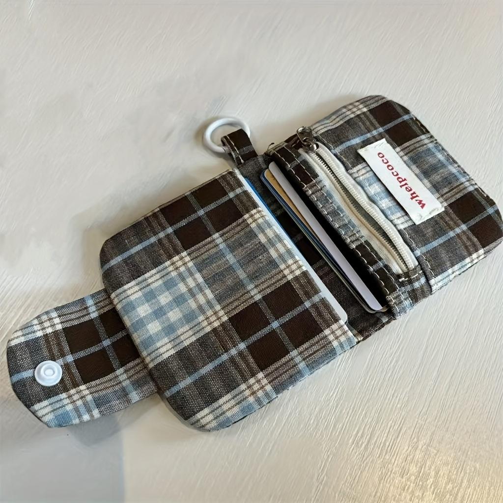 Винтажный клетчатый кошелек, многослойная монетница, чехол для наушников и держатель для карт для женщин
Винтажный клетчатый кошелек, многослойная монетница, чехол для наушников и держатель для карт для женщин