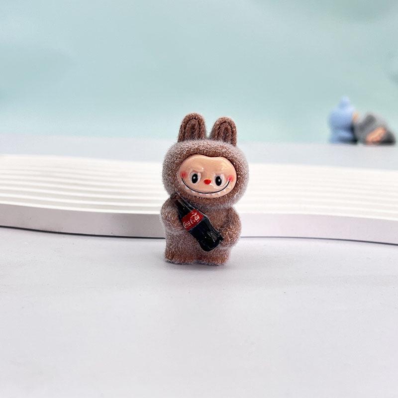 Брелок из смолы в виде кролика с бутылкой колы: Трендовая игрушка-сюрприз, сделай сам, ювелирный аксессуар кофейный
Брелок из смолы в виде кролика с бутылкой колы: Трендовая игрушка-сюрприз, сделай сам, ювелирный аксессуар кофейный