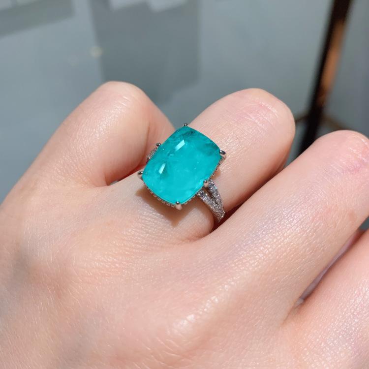 Роскошное легкое кольцо с имитацией камня Параиба, модное европейское и североамериканское кольцо-открытие Opening adjustable
Роскошное легкое кольцо с имитацией камня Параиба, модное европейское и североамериканское кольцо-открытие Opening adjustable