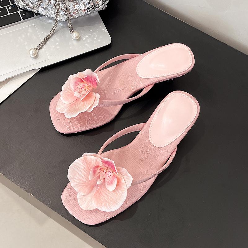 Fashion Pink Blue Satin Silk Flower Mule Slides Woman Brand Design Butterfly Orchid Applique Stiletto Flip Flops Ladies Party Heel Shoe 35
Fashion Pink Blue Satin Silk Flower Mule Slides Woman Brand Design Butterfly Orchid Applique Stiletto Flip Flops Ladies Party Heel Shoe 35