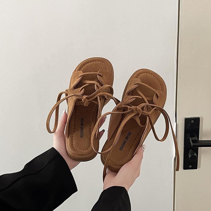 Модные ретро нишевые босоножки на ремешках женские летние новые повседневные босоножки с открытым носком пляжная обувь 40
Модные ретро нишевые босоножки на ремешках женские летние новые повседневные босоножки с открытым носком пляжная обувь 40