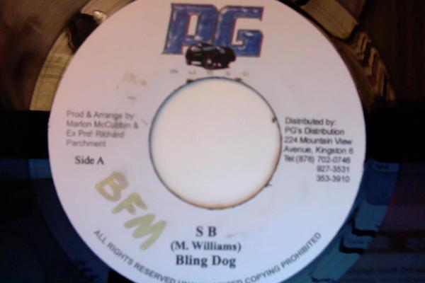 7inch Record BLING DAWG / CHUCK FENDER - S B / Meditation NONE PG Music Jamaica Reggae, Ska & Dub Used
7inch Record BLING DAWG / CHUCK FENDER - S B / Meditation NONE PG Music Jamaica Reggae, Ska & Dub Used