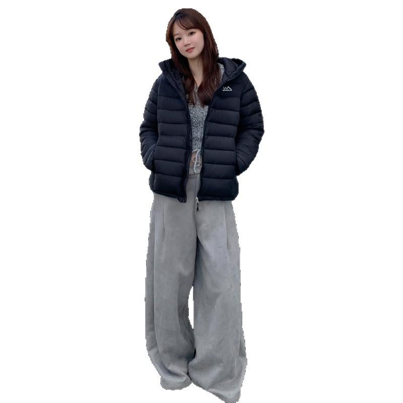 Короткая пуховая хлопковая одежда для женской новой зимней талии и тонкие хлопковые куртки и хлопковые куртки XL чёрный
Короткая пуховая хлопковая одежда для женской новой зимней талии и тонкие хлопковые куртки и хлопковые куртки XL чёрный