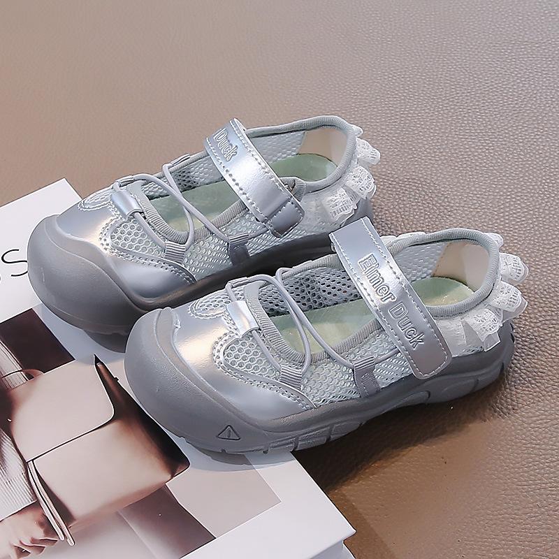 Girls Summer Sports Soft Sole Anti-Slip Princess Shoes Lace Trim Fashion Breathable Casual Sneakers size 23 серебряный
Girls Summer Sports Soft Sole Anti-Slip Princess Shoes Lace Trim Fashion Breathable Casual Sneakers size 23 серебряный