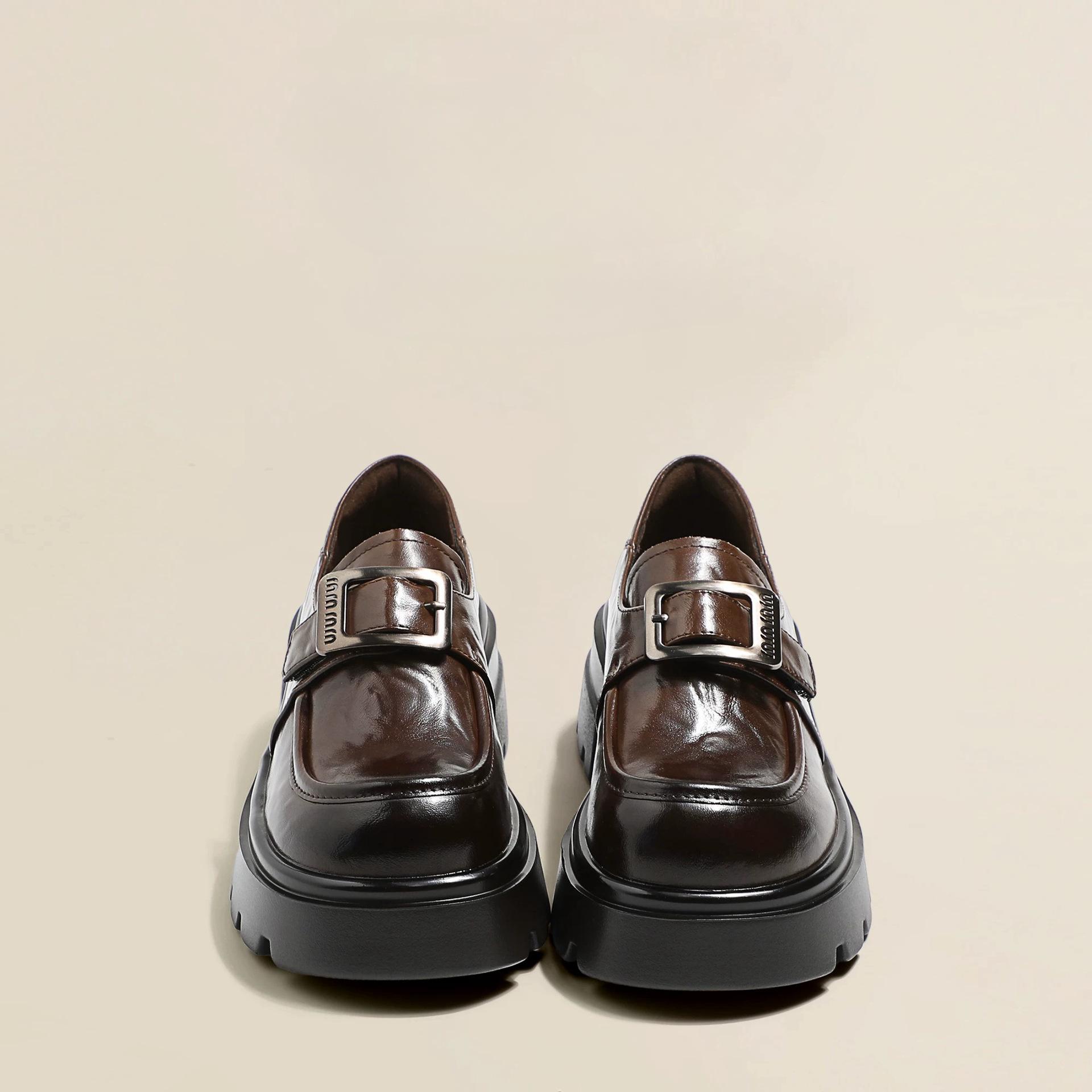 2025 autumn new foot cover thick sole heightened thick heel loafers women s leather British style versatile comfortable single shoes women 40 коричневый
2025 autumn new foot cover thick sole heightened thick heel loafers women s leather British style versatile comfortable single shoes women 40 коричневый