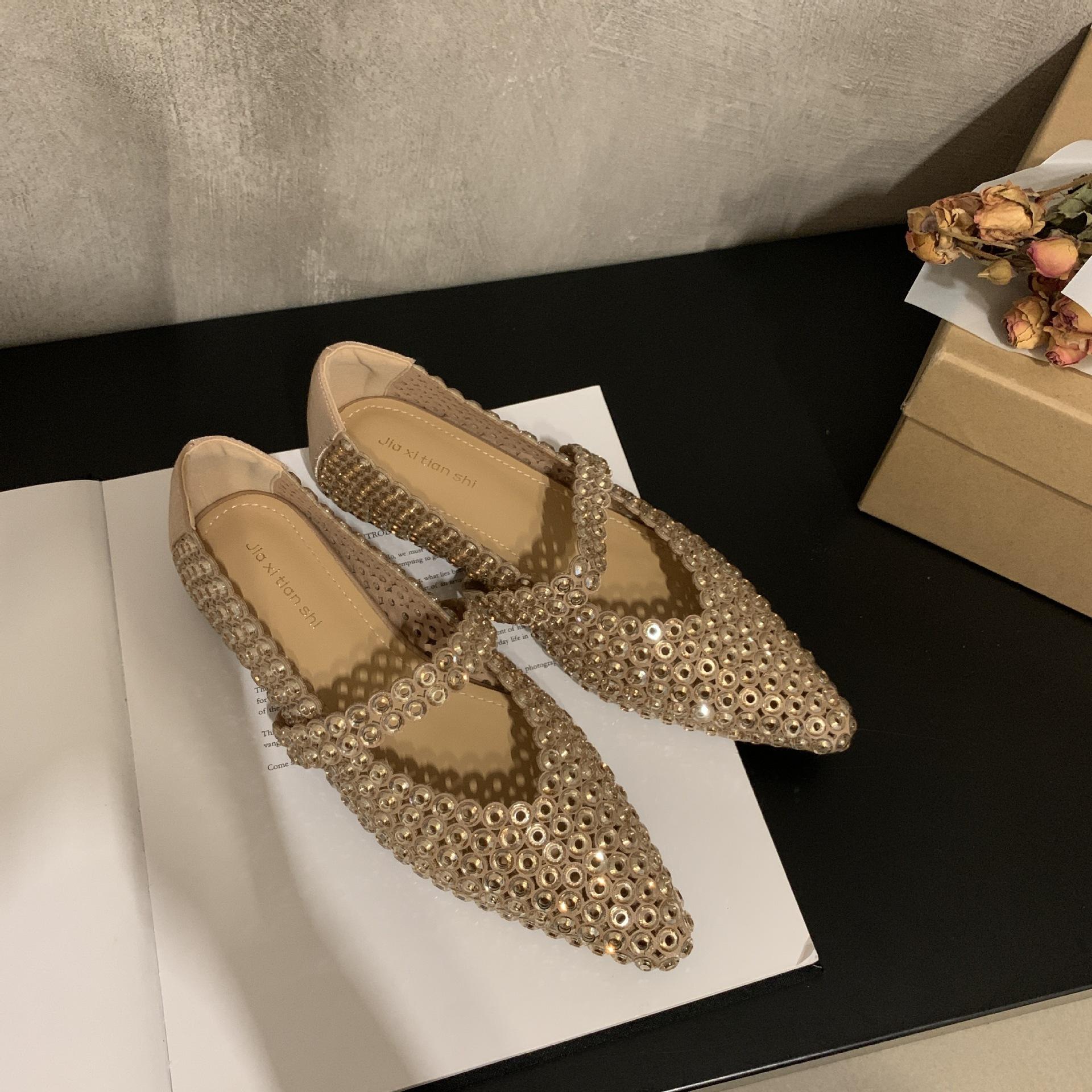 Niche hollow rhinestone design sense breathable single shoes women s 2025 summer new flat bottom word belt Mary Jane shoes women 35
Niche hollow rhinestone design sense breathable single shoes women s 2025 summer new flat bottom word belt Mary Jane shoes women 35