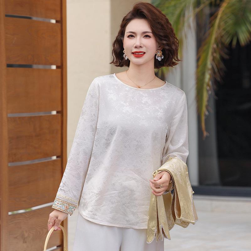 Elegant National Style Jacquard T-Shirt and Vest Set for Women - Spring Collection 5XL (recommended for 150-160 jin)
Elegant National Style Jacquard T-Shirt and Vest Set for Women - Spring Collection 5XL (recommended for 150-160 jin)