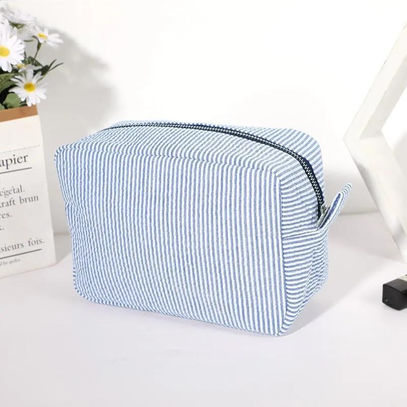 Casual Stripe Women s Cosmetic Bags Makeup Case Lightweight Ladies Travel Toiletry Storage Bag Female Small Square Handbags синий
Casual Stripe Women s Cosmetic Bags Makeup Case Lightweight Ladies Travel Toiletry Storage Bag Female Small Square Handbags синий