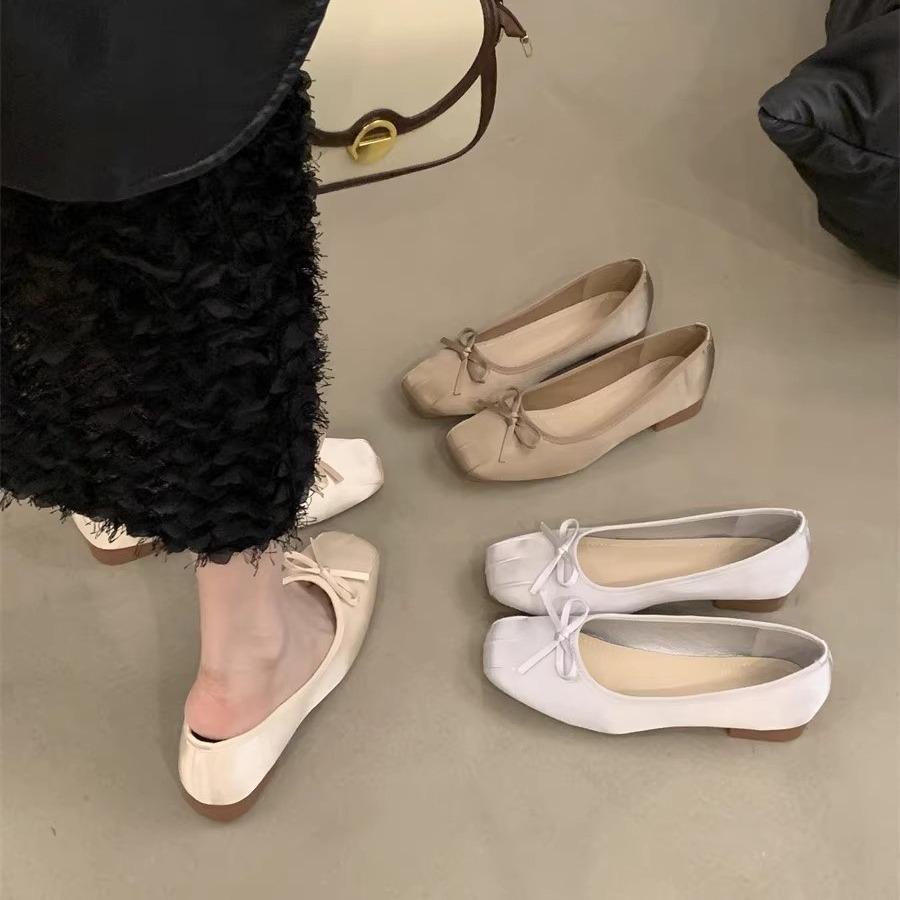Square head soft leather ballet single shoes women s 2025 summer new light mouth bow niche evening evening wind flat grandma shoes 35 хаки
Square head soft leather ballet single shoes women s 2025 summer new light mouth bow niche evening evening wind flat grandma shoes 35 хаки