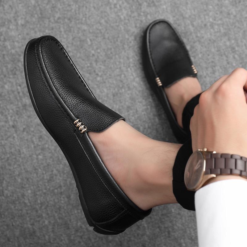 European station first layer cowhide Doudou shoes men s casual leather shoes soft sole soft surface summer breathable versatile overalls men s shoes 45 чорний
European station first layer cowhide Doudou shoes men s casual leather shoes soft sole soft surface summer breathable versatile overalls men s shoes 45 чорний