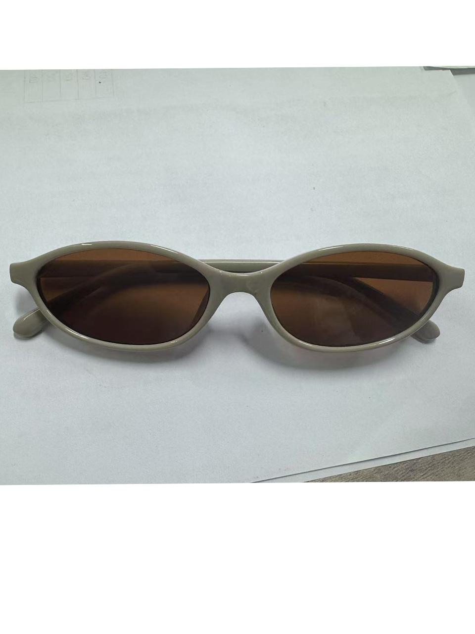 Vintage Small Cat Eye Sunglasses New Leopard Black Designer Small Oval Sun Glasses Retro Fashion Women Sunscreen Glasses Uv400 .1PCS
Vintage Small Cat Eye Sunglasses New Leopard Black Designer Small Oval Sun Glasses Retro Fashion Women Sunscreen Glasses Uv400 .1PCS