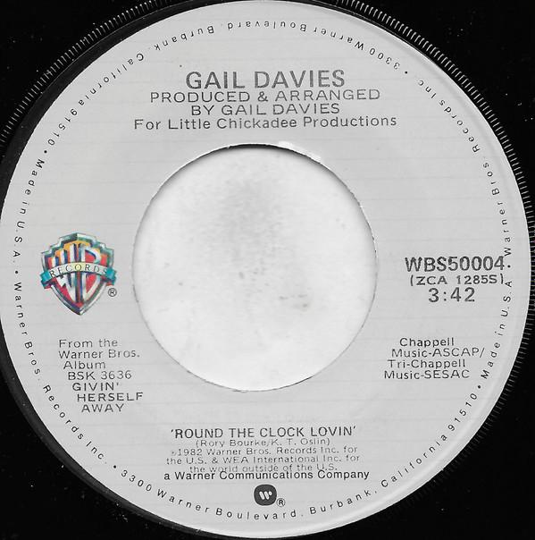7inch Record GAIL DAVIES - Round The Clock Lovin WBS50004 Warner Bros. Re 1982 US Pop Used
7inch Record GAIL DAVIES - Round The Clock Lovin WBS50004 Warner Bros. Re 1982 US Pop Used