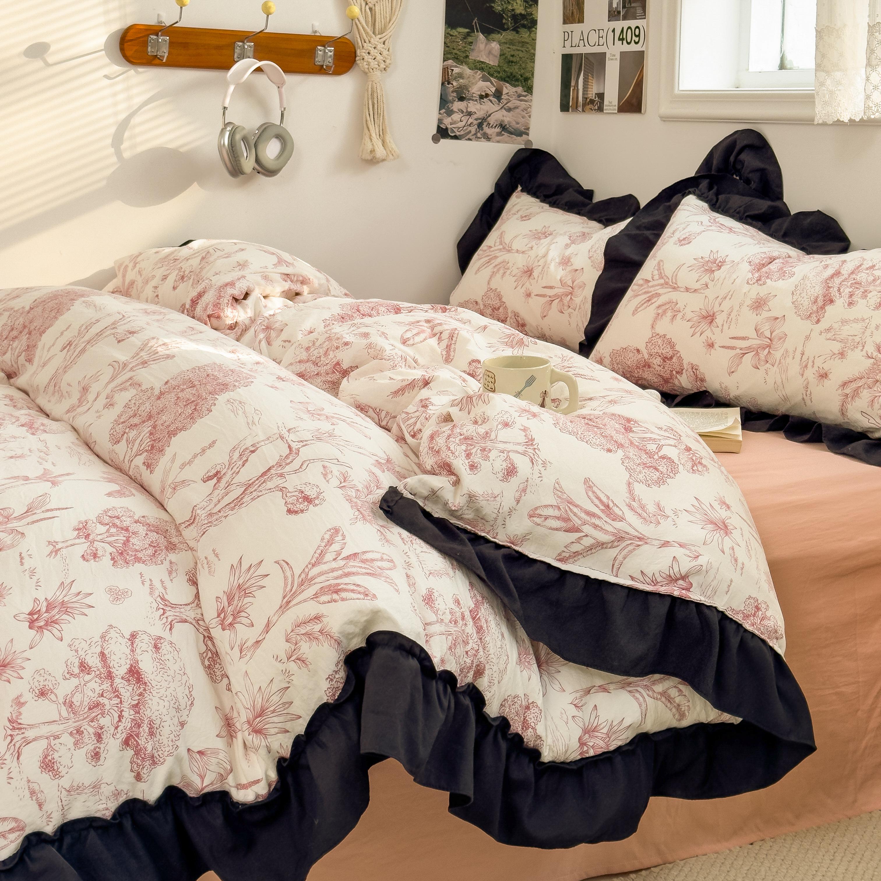 INS French Style Bedding Sets Ruffle Ink Wash Flower Romantic Bed Sheet Sets Woman Girls Bedroom Duvet Cover Set 4pcs 150x200cm 3pcs
INS French Style Bedding Sets Ruffle Ink Wash Flower Romantic Bed Sheet Sets Woman Girls Bedroom Duvet Cover Set 4pcs 150x200cm 3pcs
